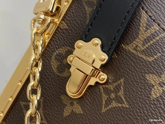 Lucky LOUIS Trunk VUITTON 0406
